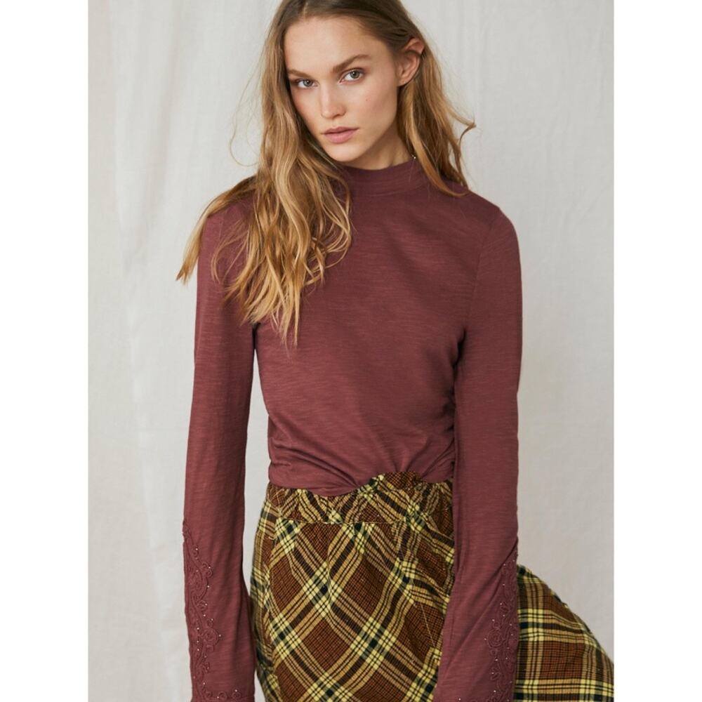 Free People We The Free Hooked On You Cuff Top In Burgundy Size M
